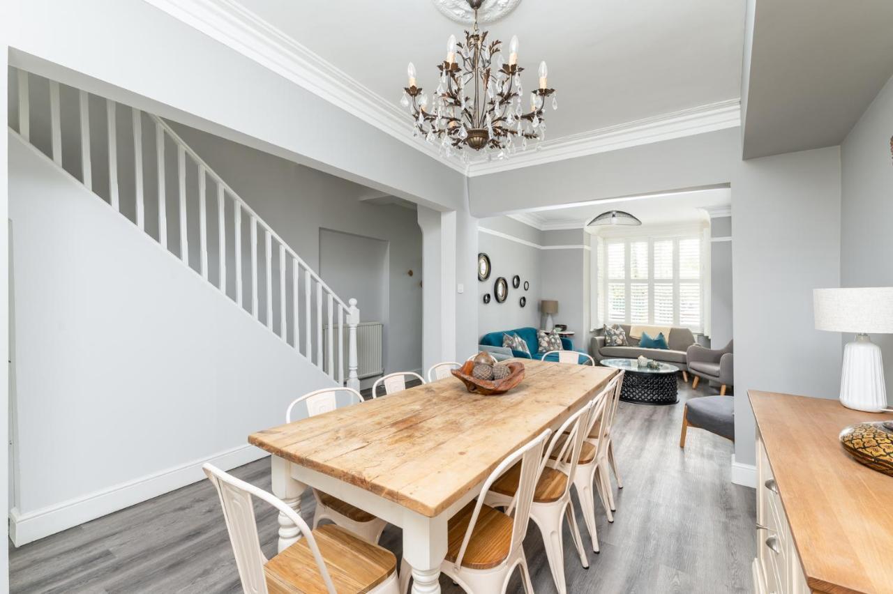 הוילה יורק Stunning And Modern 5 Bed House I Pass The Keys מראה חיצוני תמונה